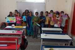 holi-10
