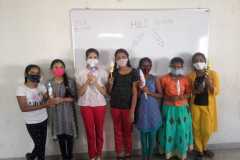 holi-18